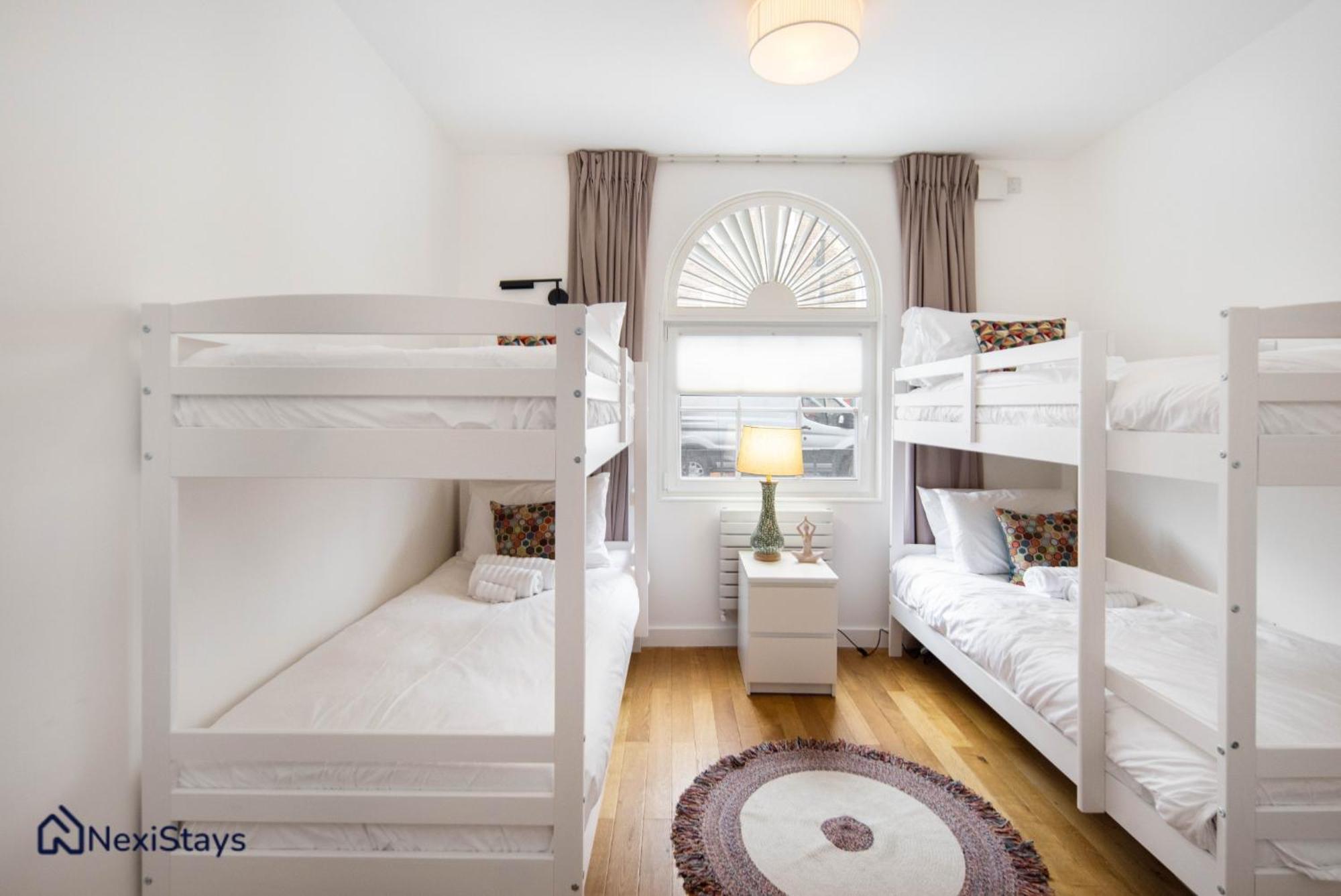 1 Min Walk To Euston Station, Modern Townhouse Appartement Londen Buitenkant foto