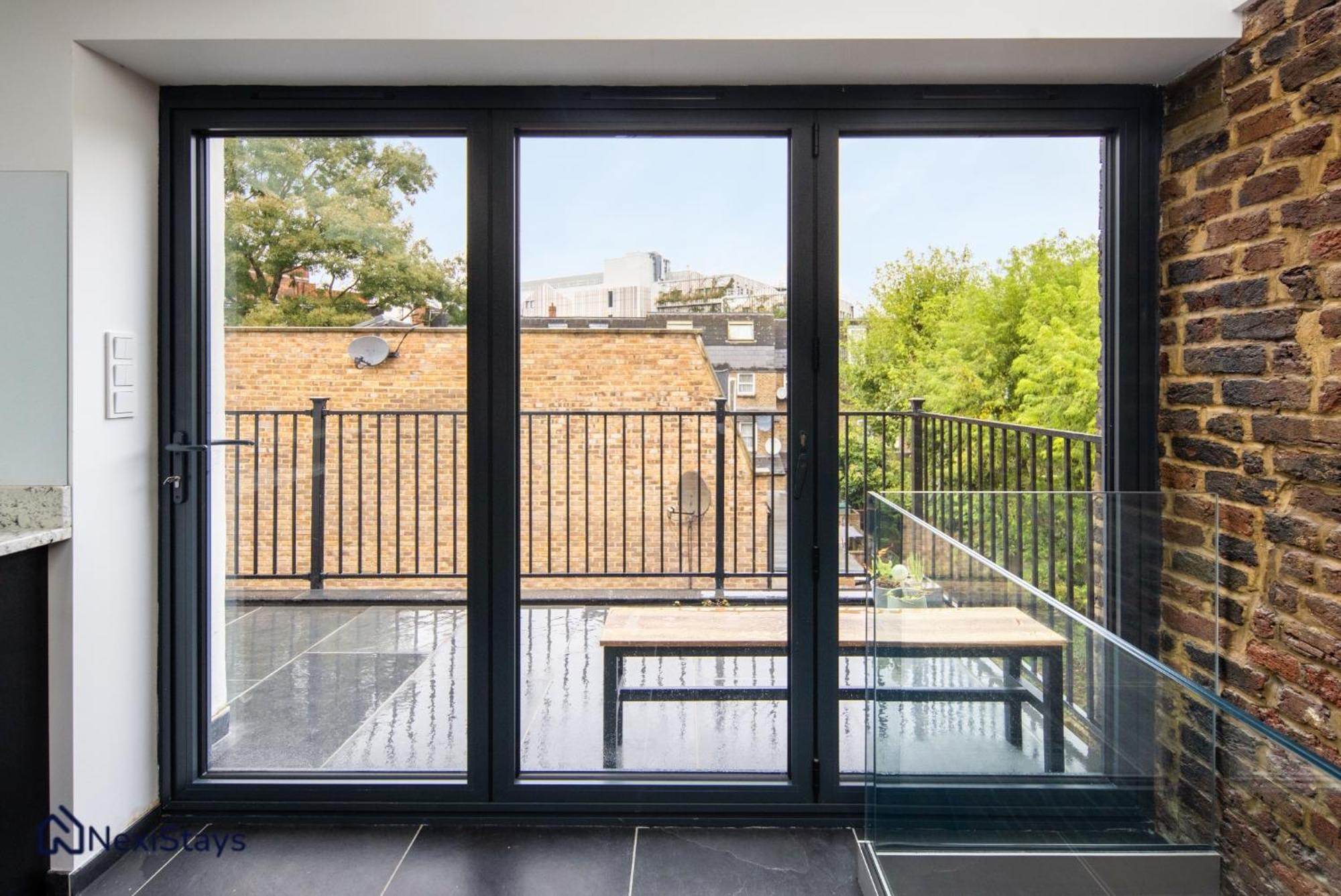 1 Min Walk To Euston Station, Modern Townhouse Appartement Londen Buitenkant foto