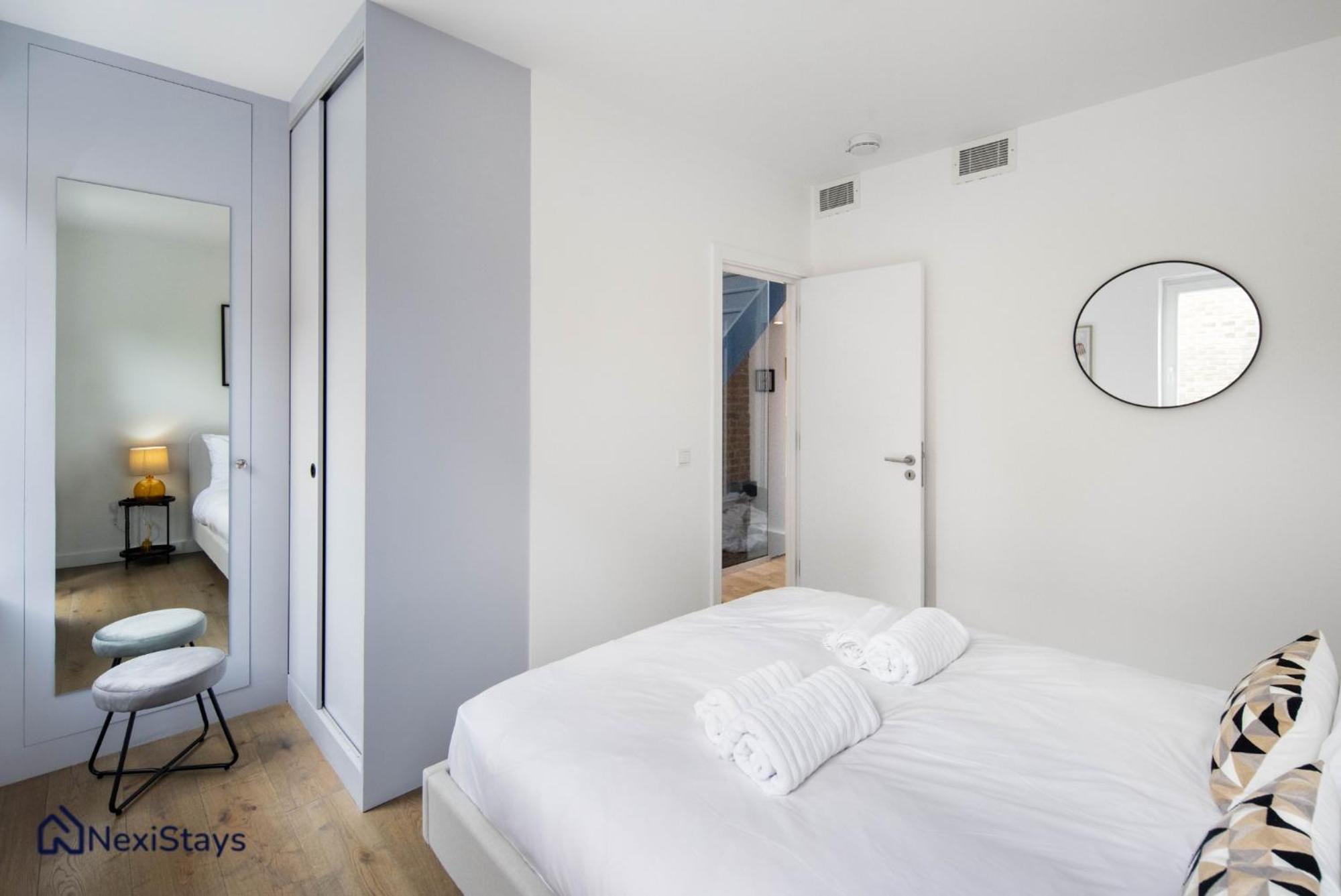 1 Min Walk To Euston Station, Modern Townhouse Appartement Londen Buitenkant foto